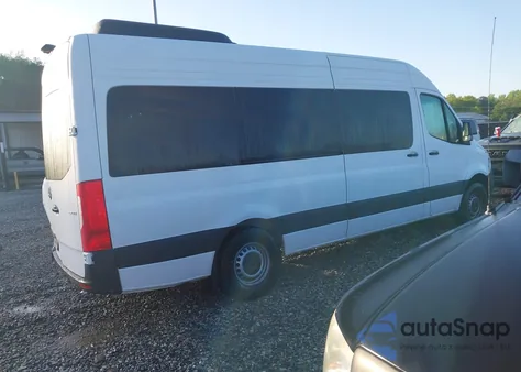 2025 Mercedes-Benz Sprinter 2500 from USA, damaged, VIN W1Z4KGHY2ST214155